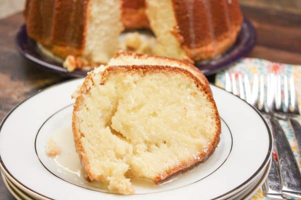 Classic Old Fashioned Cream Cheese Pound Cake Recipe - Back To My ...