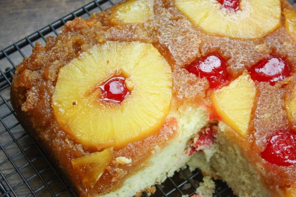 pineapple fruit cake