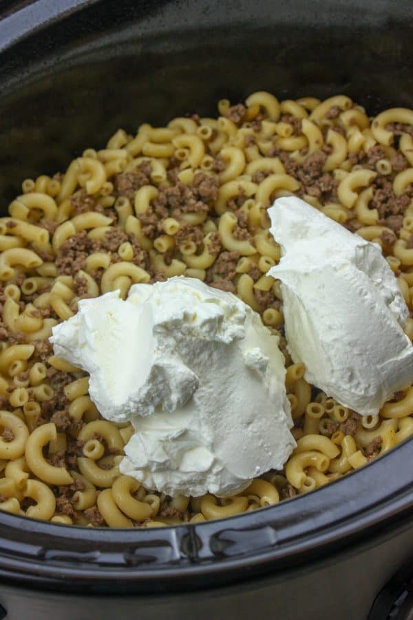 Picture of sour cream with beef and noodles