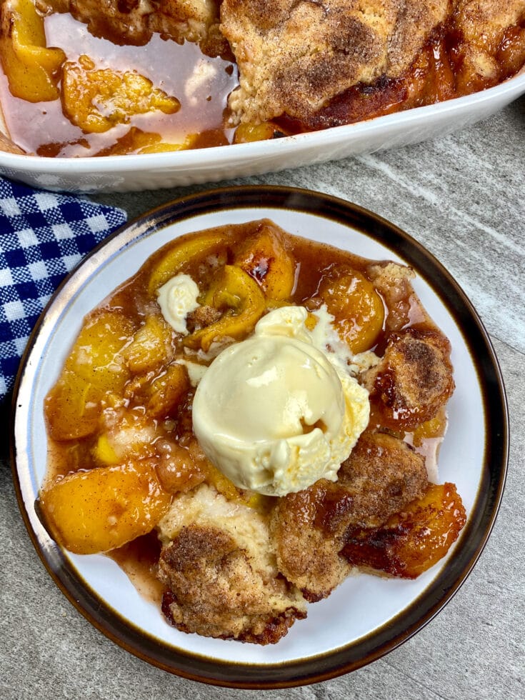 Easy Southern Peach Cobbler - Back To My Southern Roots
