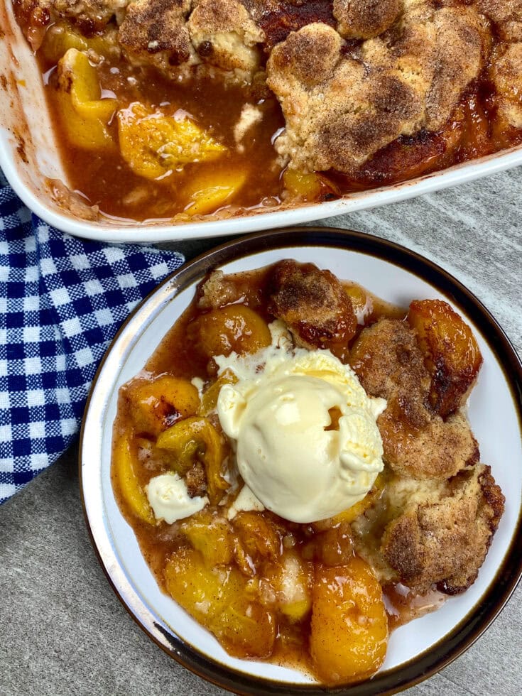 Easy Southern Peach Cobbler - Back To My Southern Roots
