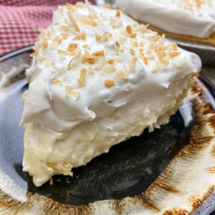 Easy Southern Coconut Pie Recipe 2023 - AtOnce