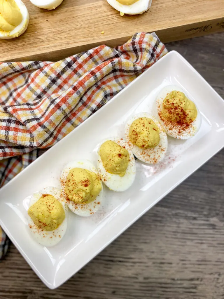 https://www.backtomysouthernroots.com/wp-content/uploads/2020/11/How-to-make-deviled-eggs-768x1024.jpg.webp