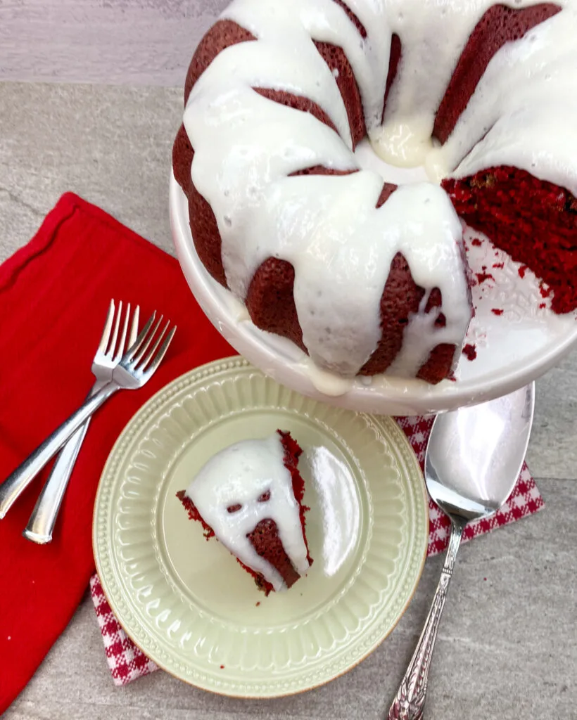 Easy MOIST Red Velvet Bundt Cake - Amycakes Bakes