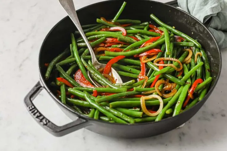 Slow Cooker Green Beans with Bacon - Mom On Timeout