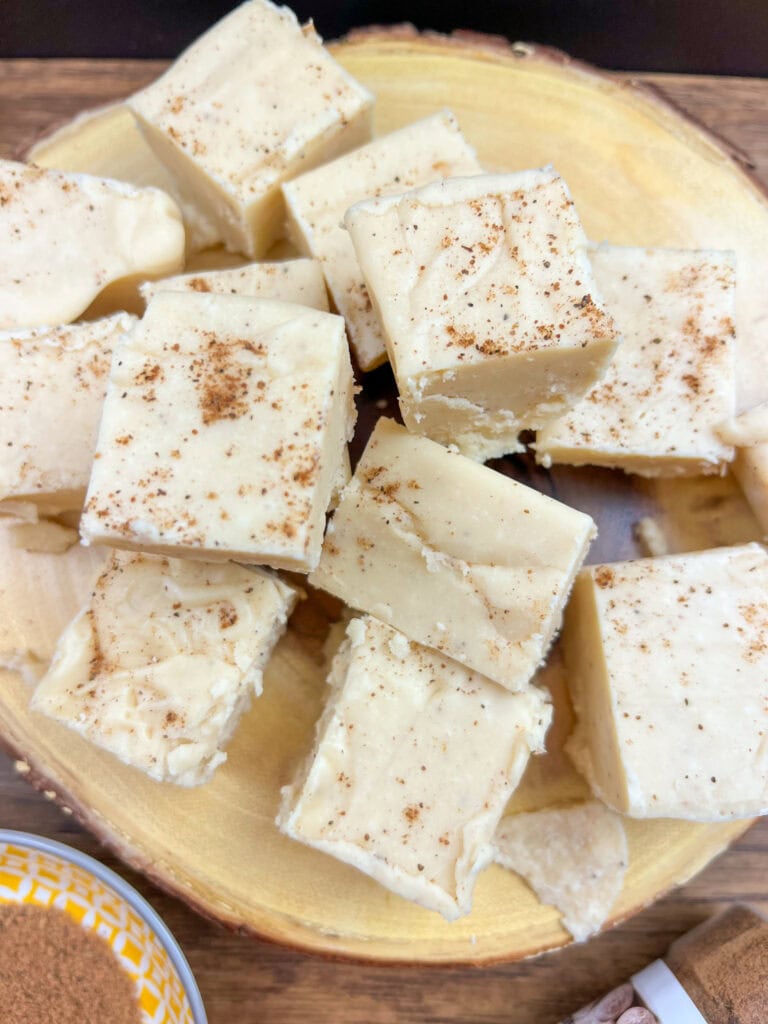 https://www.backtomysouthernroots.com/wp-content/uploads/2021/11/white-chocolate-eggnog-fudge-768x1024.jpg