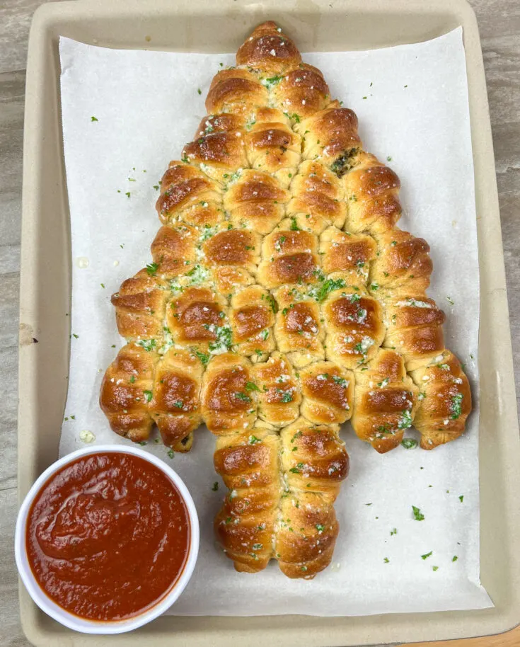 Pull-Apart Crescent Roll Christmas Tree - Belly Full