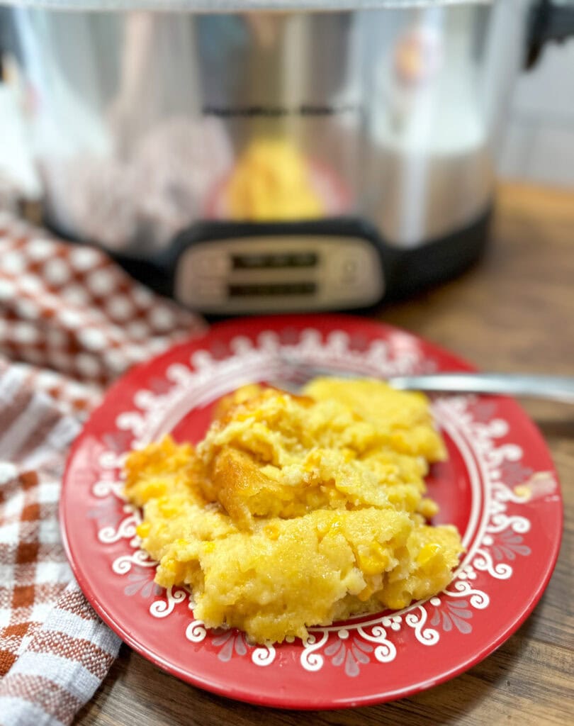 Jiffy Easy Crockpot Corn Casserole Recipe - Slow Cooker