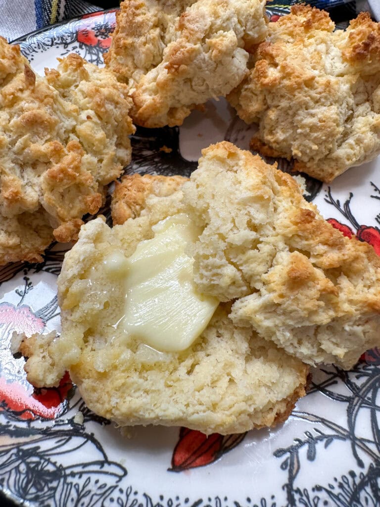 The Best 3 Ingredient Homemade Drop Biscuits Back To My Southern Roots 4060