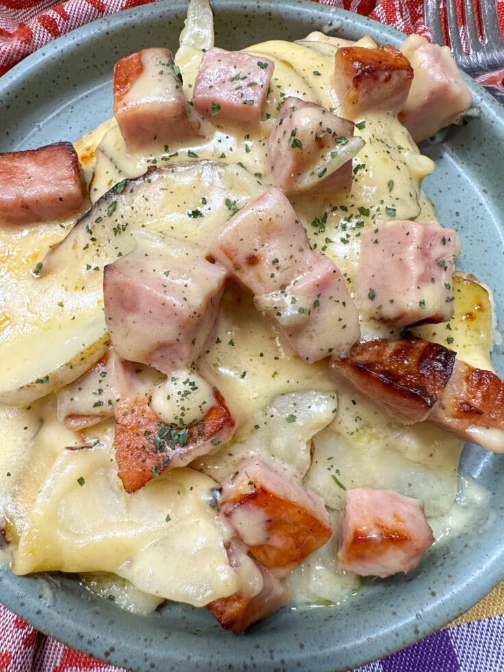 The Best Cheesy Au Gratin Potatoes And Ham Recipe