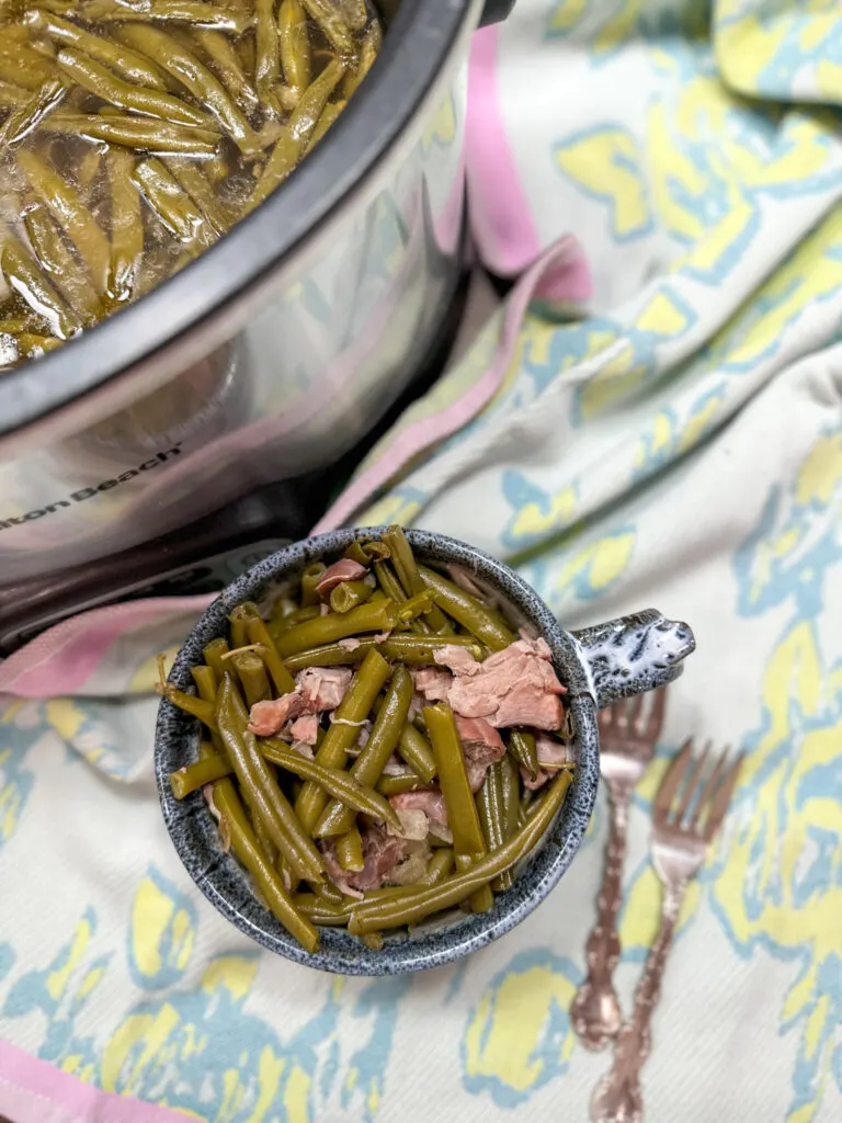 Southern Style Crock Pot Green Beans - Julias Simply Southern