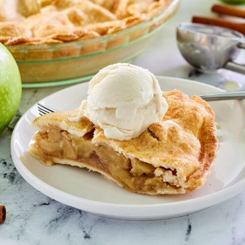 How To Make The Best Cinnamon Apple Pie Recipe - Back To My Southern Roots