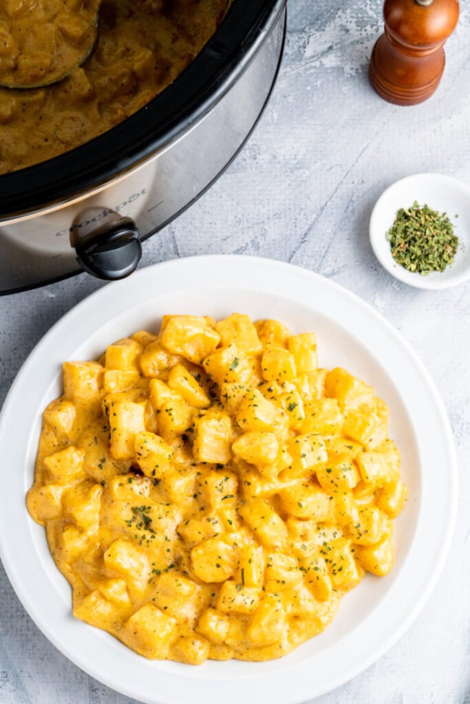 Slow Cooker Baby Potatoes - Back To My Southern Roots