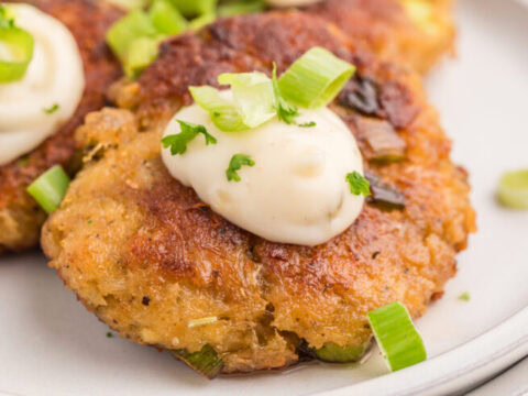 Easy Maryland Crab Cakes - Feast and Farm