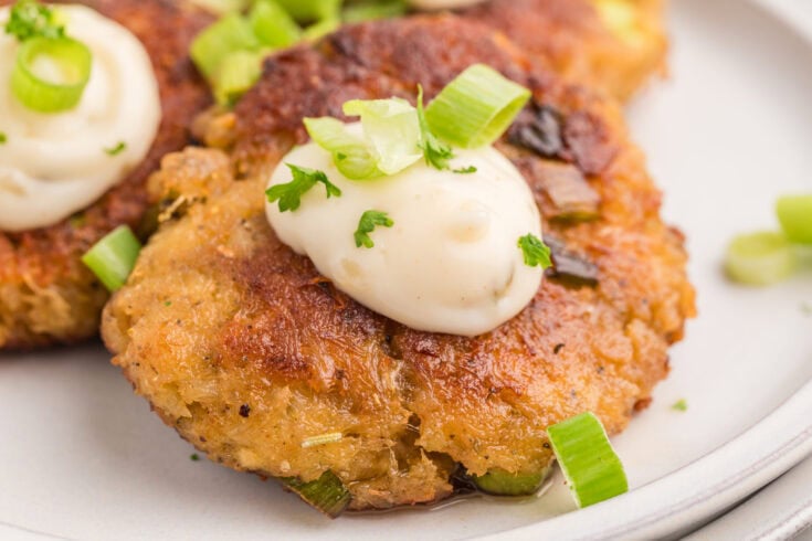 How To Fry Crab Cakes - Back To My Southern Roots