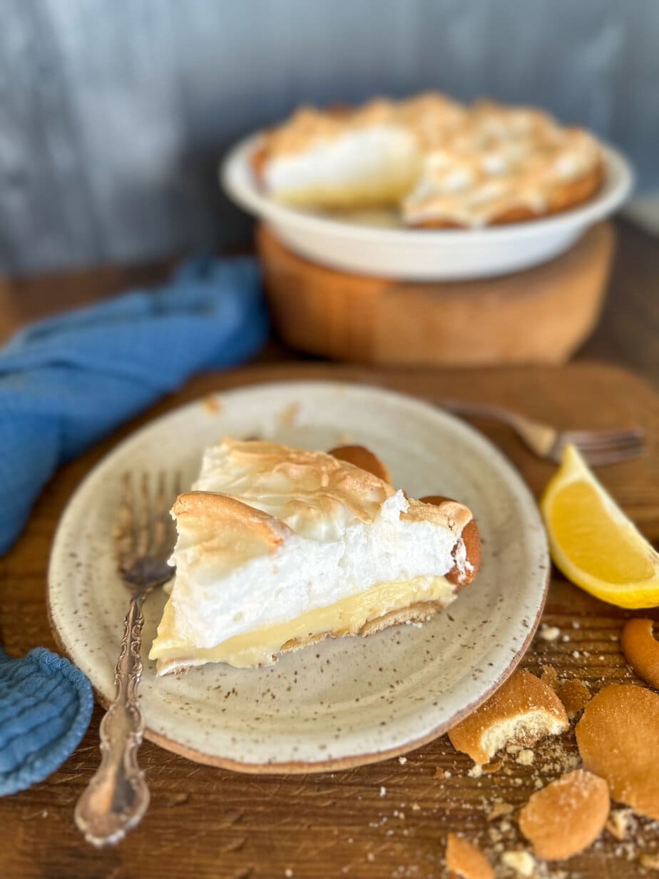 How To Make Lemon Meringue Pie - Back To My Southern Roots